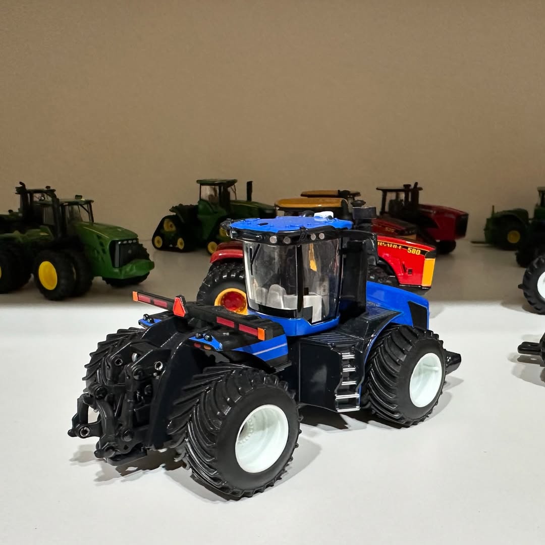 Miniatura New Holland T9 700 LSW Tires 1/32