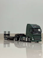 Miniatura Volvo FH com Carreta Prancha 7 Eixos (Escala 1/24)(Controle Remoto)