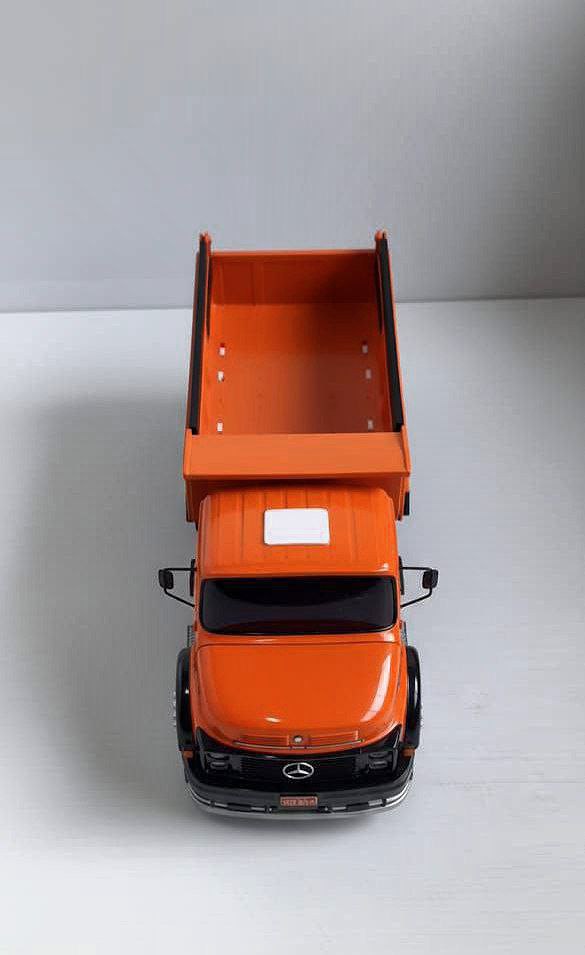 Miniatura Mercedes-Benz L-1113 Basculante  RC (Controle Remoto)- (Escala 1/24)