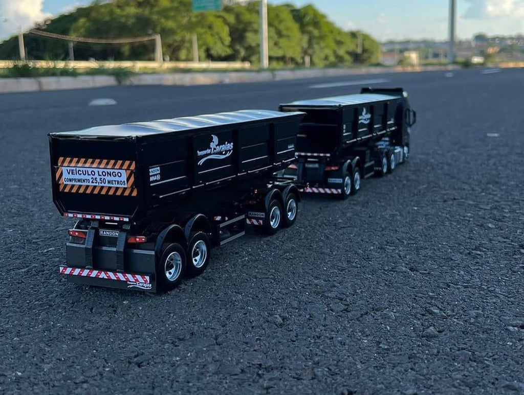 Miniatura Volvo FH com Rodocarreta Randon + Dolly Rebaixado - Escala 1/24 (Controle Remoto)