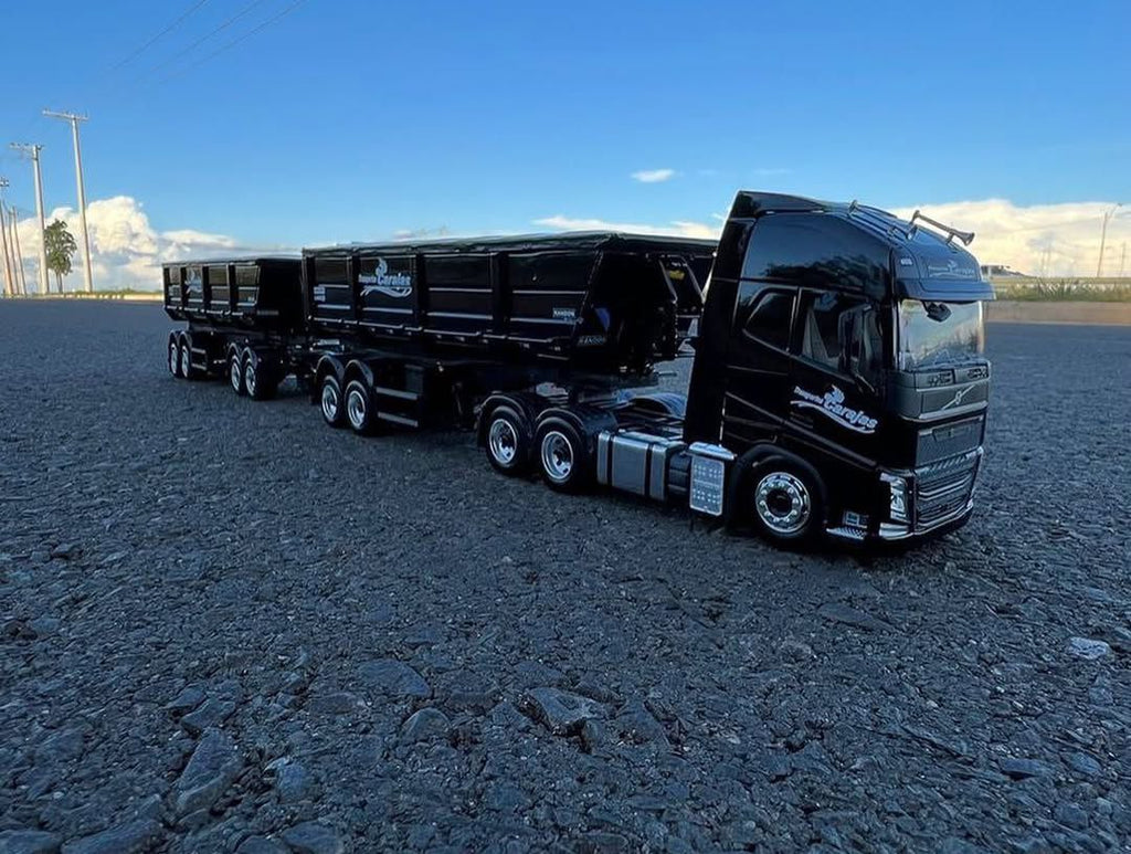 Miniatura Volvo FH com Rodocarreta Randon + Dolly Rebaixado - Escala 1/24 (Controle Remoto)