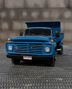 Miniatura Ford F-600 Basculante - Escala 1/24 (Controle Remoto)