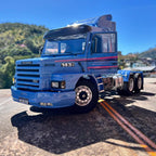 Miniatura Scania T143H Azul – Escala 1/24 (Controle Remoto)