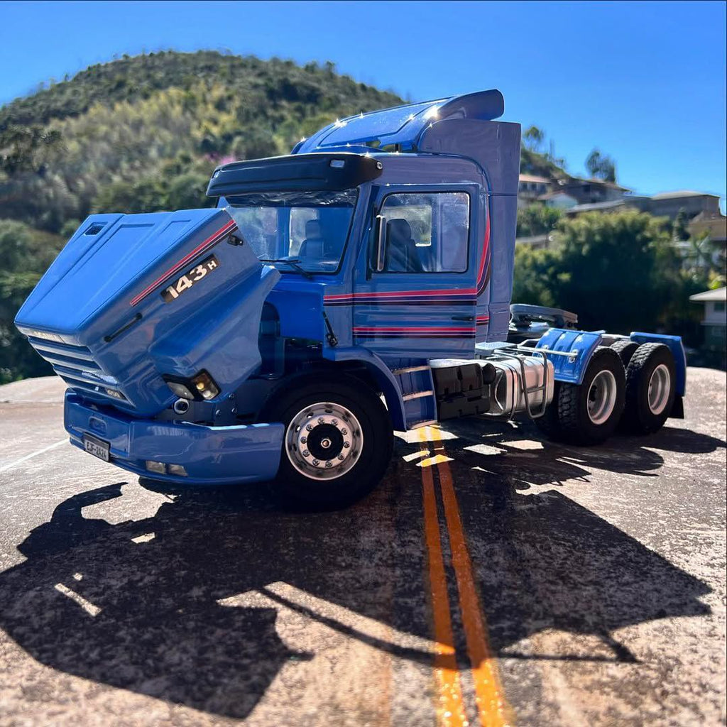 Miniatura Scania T143H Azul – Escala 1/24 (Controle Remoto)