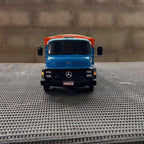 Miniatura Mercedes-Benz 1313 Graneleiro Azul – Escala 1/24 (Controle Remoto)